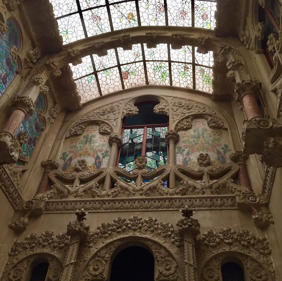 Edifici catalogat dins l’inventari i registre dels vitralls a Catalunya